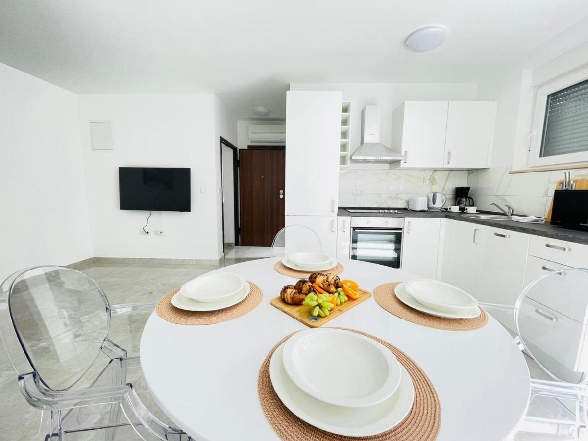 Seascape Apartment